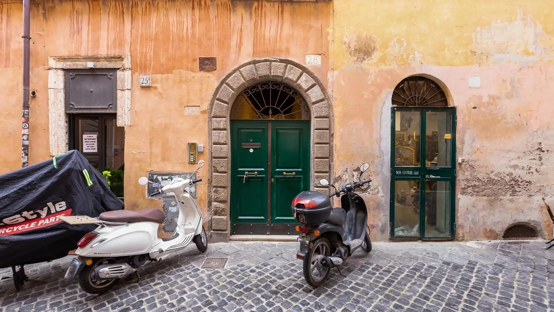 Beautiful Studio Near Piazza Navona Rome Italy